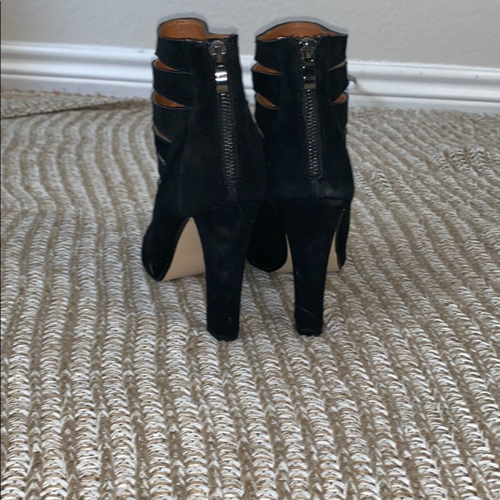 Steve Madden - Picture 4 of 6